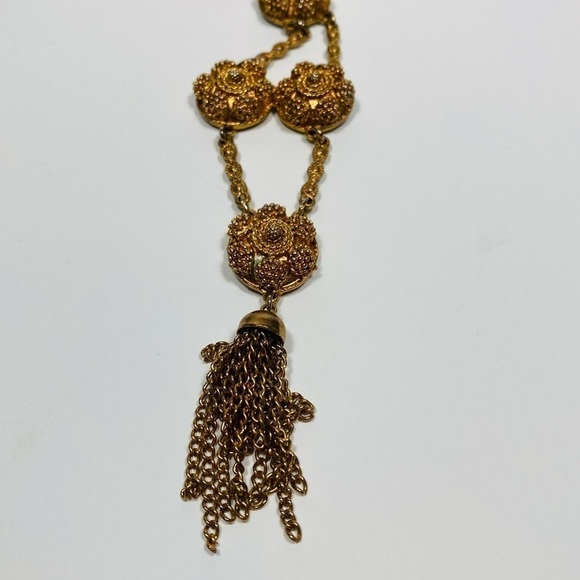Lisner Necklace Gold Tone Statement Signed 20”+3” Hook Clasp - Picture 15 of 16